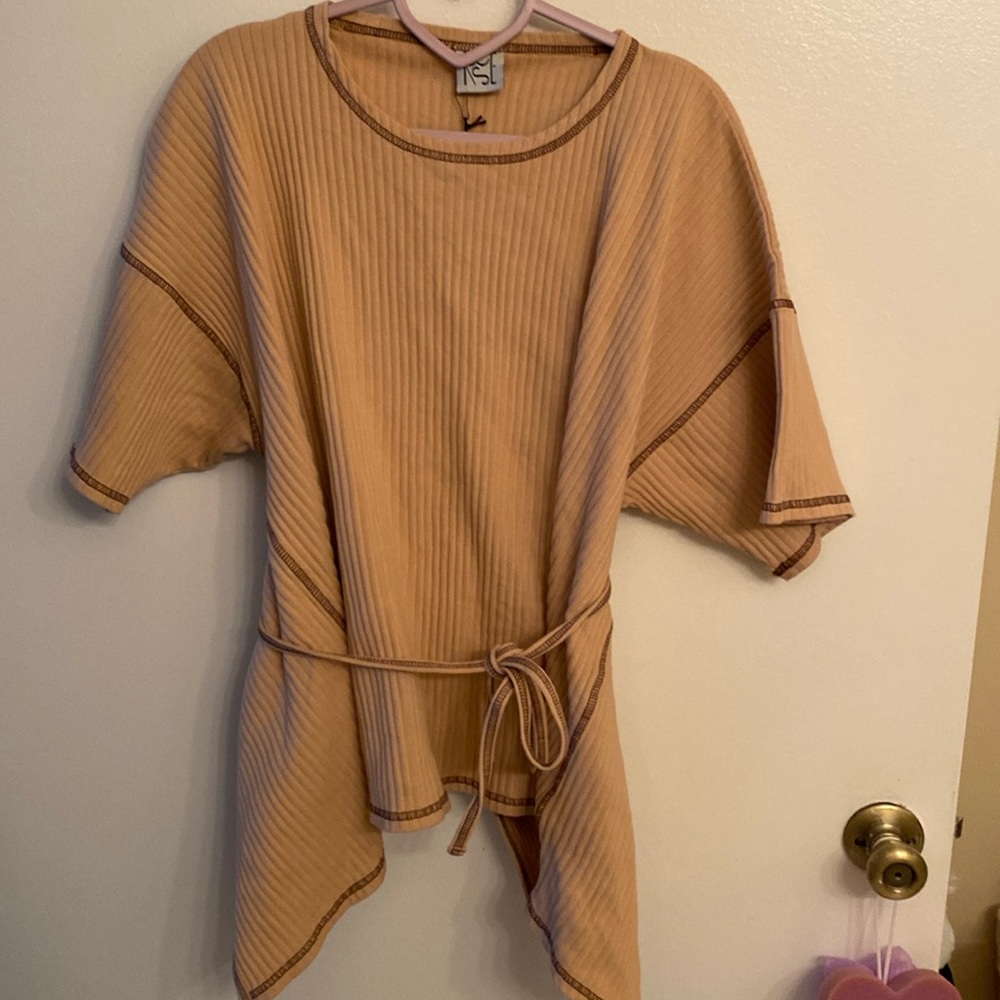 RSL Ribbed Short Sleeve Belted Top — Tan
